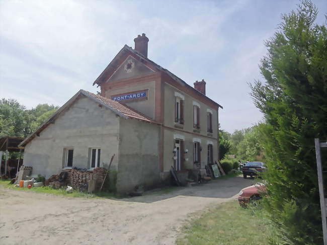 L'ancienne gare de Pont-Arcy - Pont-Arcy (02160) - Aisne