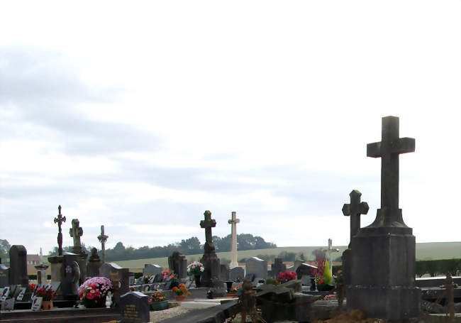 Le cimetière de Pontru - Pontru (02490) - Aisne