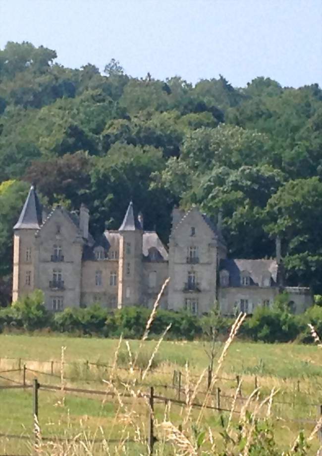 Le château de Montois - Ressons-le-Long (02290) - Aisne