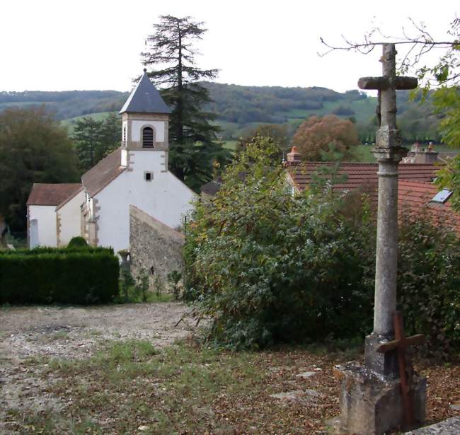 église et croix de chemin à Baulme-la-Roche - Baulme-la-Roche (21410) - Côte-d'Or
