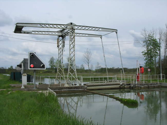 Cheuge - Cheuge (21310) - Côte-d'Or