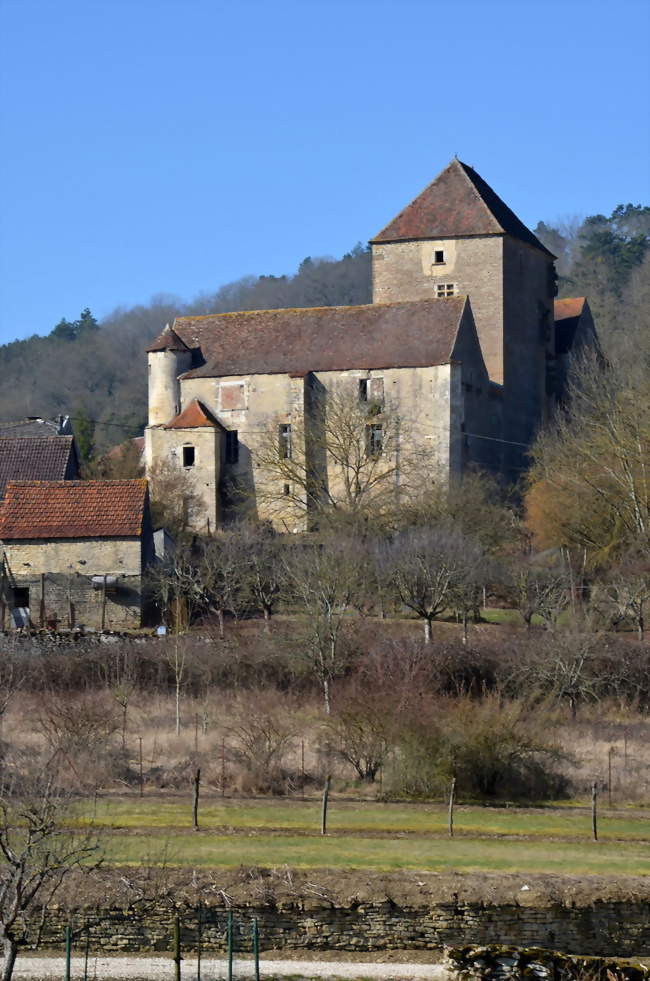 Maison forte de Courcelles les Montbard - Courcelles-lès-Montbard (21500) - Côte-d'Or