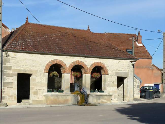 Ancien lavoir - Obtrée (21400) - Côte-d'Or