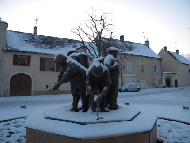 Statue - Puligny-Montrachet (21190) - Côte-d'Or