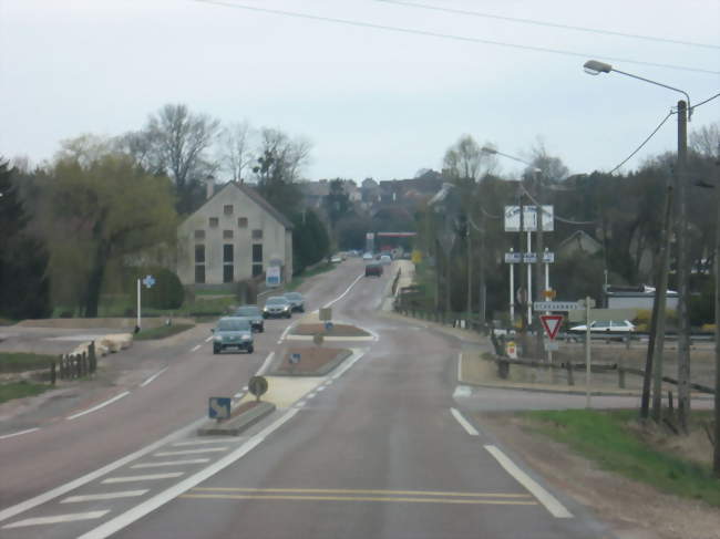 Le village - Til-Châtel (21120) - Côte-d'Or