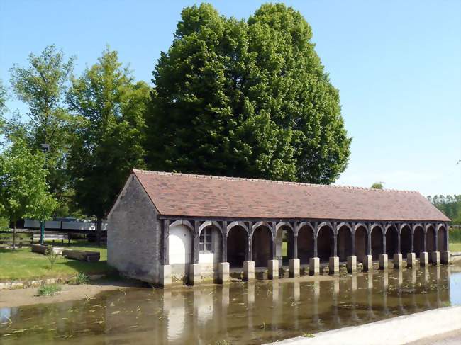 Lavoir sur l'Ource à Vanvey - Vanvey (21400) - Côte-d'Or