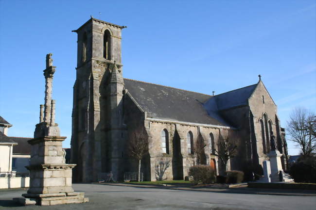 Église de Carnoët et son calvaire - Carnoët (22160) - Côtes-d'Armor