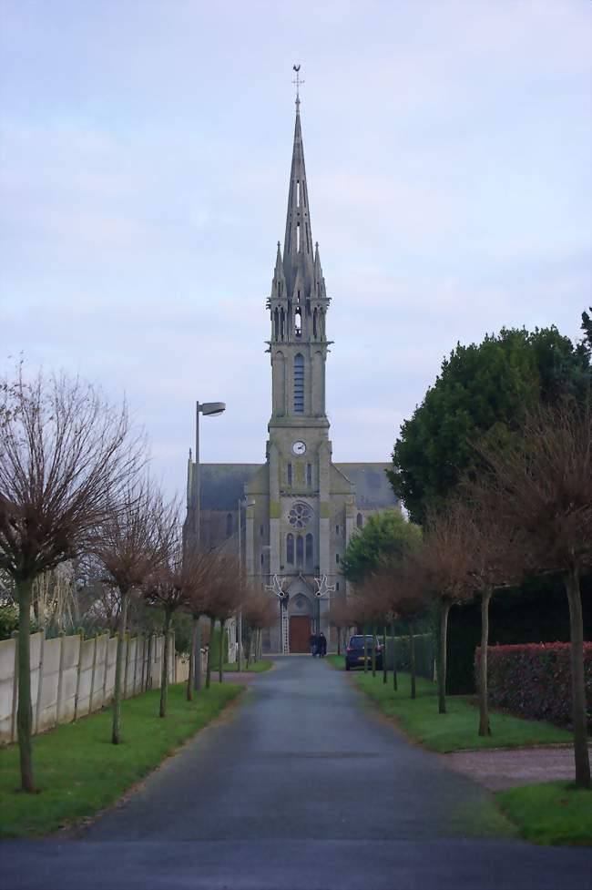L'église Saint-Nicolas et Saint-Guillaume - Hénanbihen (22550) - Côtes-d'Armor