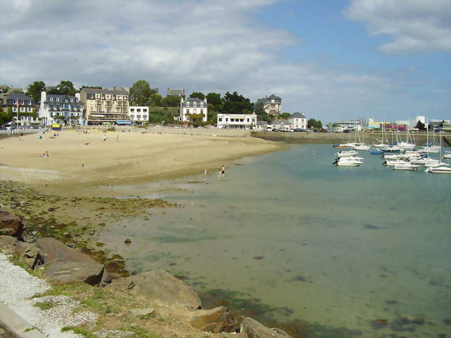 Place aux Mômes d'été - La roulotte Ruche 