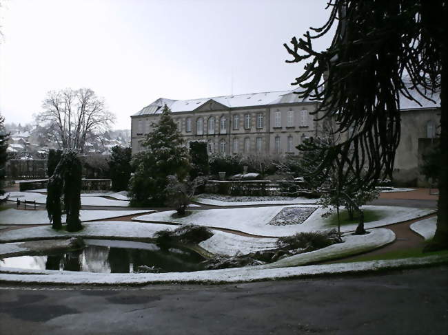 Le parc du musée de la Sénatorerie (Photo par Mattderu)