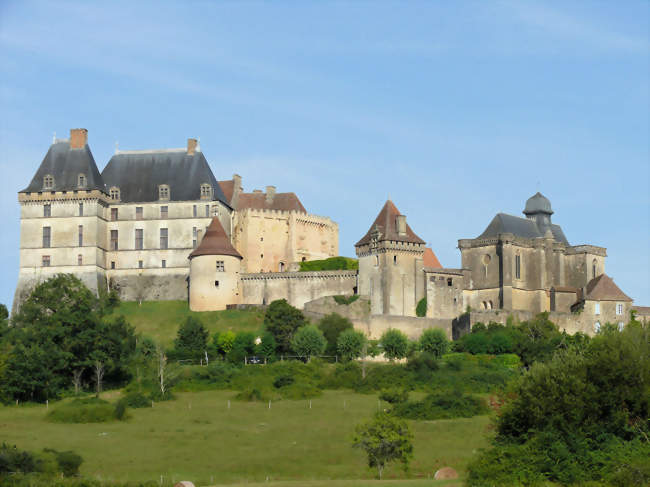 Le château de Biron - Biron (24540) - Dordogne