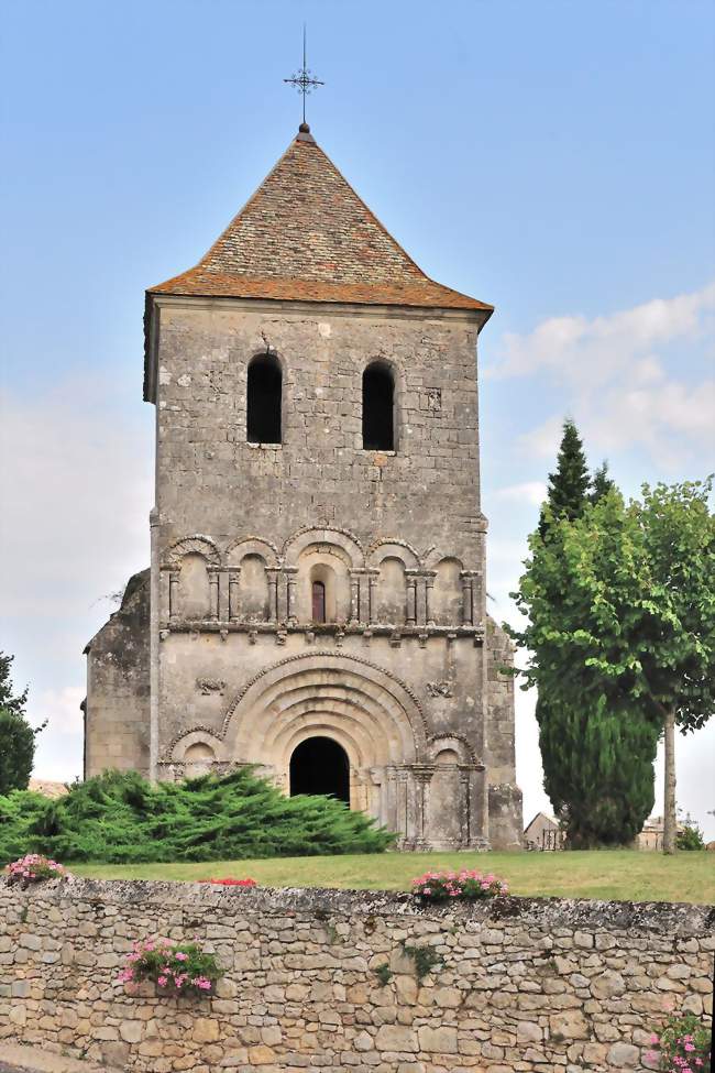 L'église Saint-Pierre de Carsac-de-Gurson - Carsac-de-Gurson (24610) - Dordogne