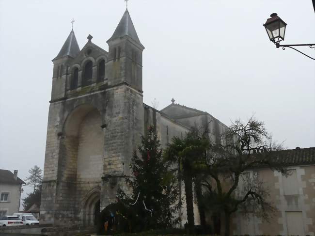L'église de Celles - Celles (24600) - Dordogne