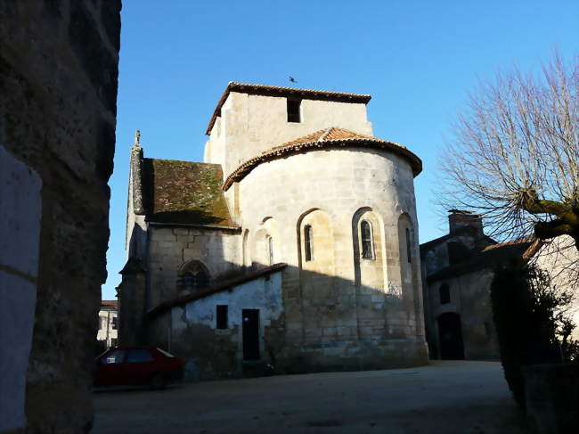 Le chevet de l'église Notre-Dame de l'Assomption - La Chapelle-Faucher (24530) - Dordogne