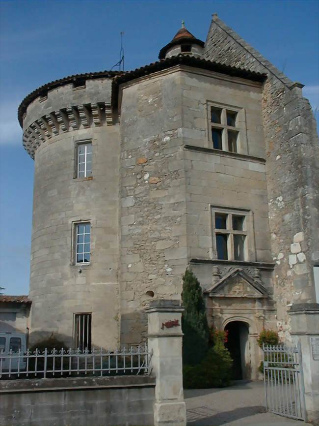 Le château des Archevêques de Bordeaux à Lamothe-Montravel - Lamothe-Montravel (24230) - Dordogne