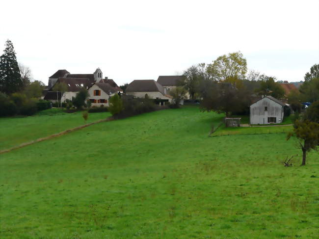 Le bourg de Limeyrat - Limeyrat (24210) - Dordogne
