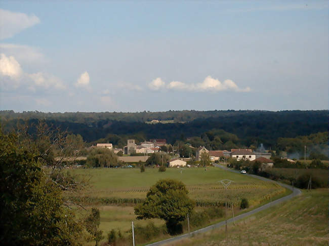 Le village de Lolme - Lolme (24540) - Dordogne
