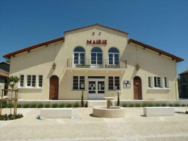 La mairie de Parcoul - Parcoul (24410) - Dordogne