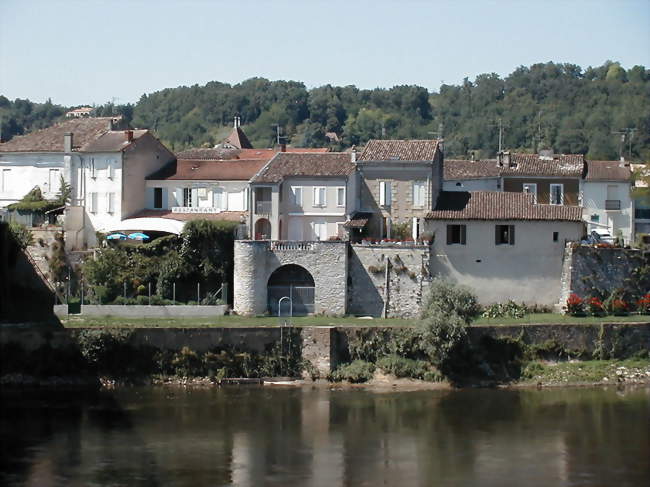 Port-Sainte-Foy au bord de la Dordogne - Port-Sainte-Foy-et-Ponchapt (33220) - Dordogne