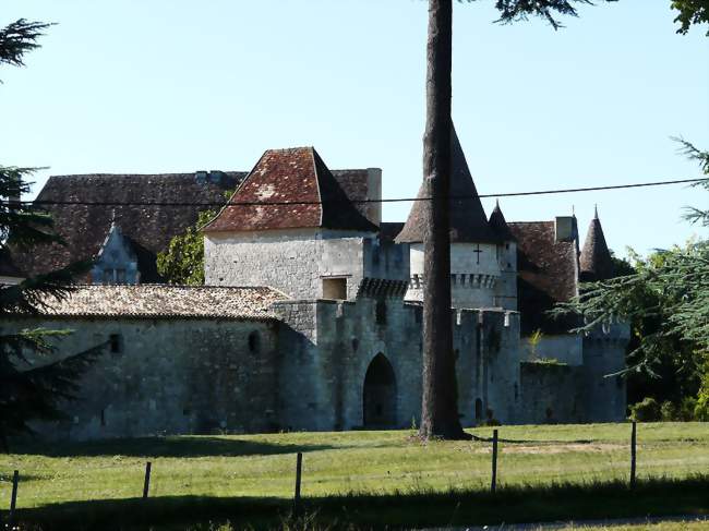 Le château de Bridoire, à Ribagnac - Ribagnac (24240) - Dordogne