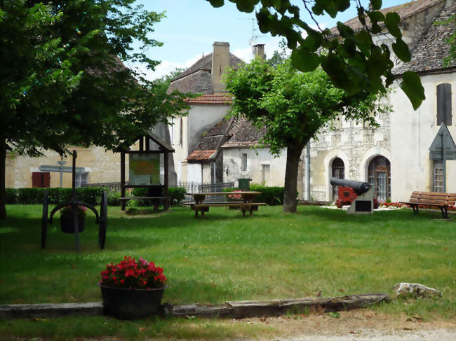 Le village de Saint-Aubin-de-Lanquais - Saint-Aubin-de-Lanquais (24560) - Dordogne