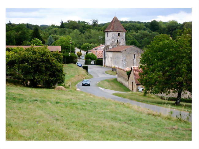 Le village de Saint-Martin-le-Pin et son église - Saint-Martin-le-Pin (24300) - Dordogne