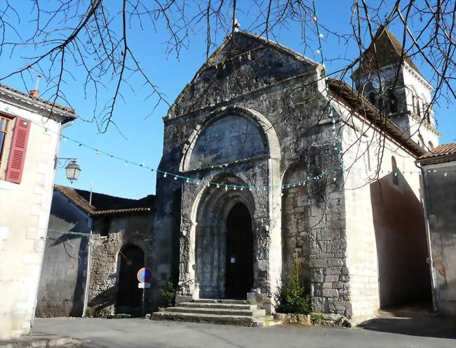 L'église Saint-Pierre-ès-Liens de Saint-Pierre-de-Côle - Saint-Pierre-de-Côle (24800) - Dordogne