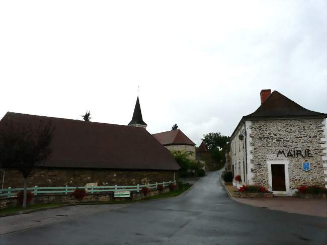 Le bourg de Saint-Pierre-de-Frugie - Saint-Pierre-de-Frugie (24450) - Dordogne