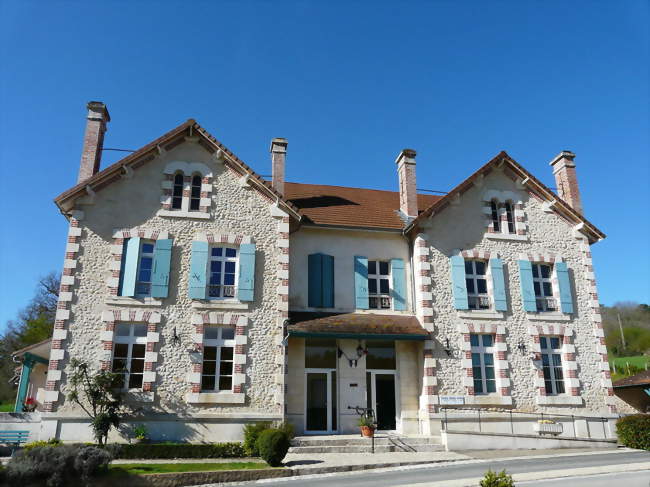 La mairie de Vallereuil - Vallereuil (24190) - Dordogne