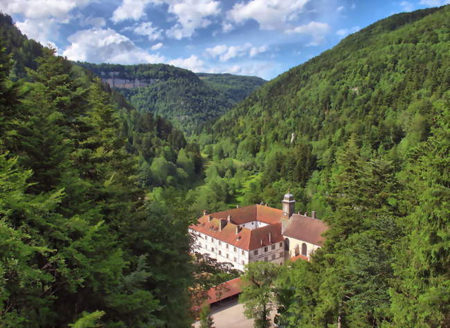 Ancien séminaire dans le Val de Consolation à Consolation-Maisonnettes - Consolation-Maisonnettes (25390) - Doubs