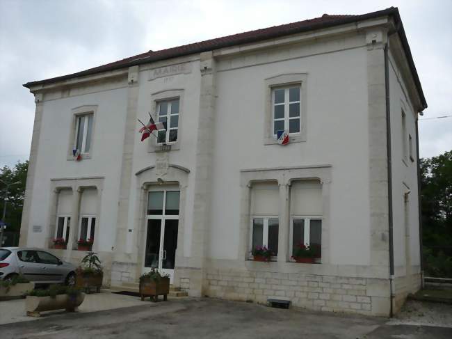 La gare devenue mairie - Dannemarie-sur-Crète (25410) - Doubs