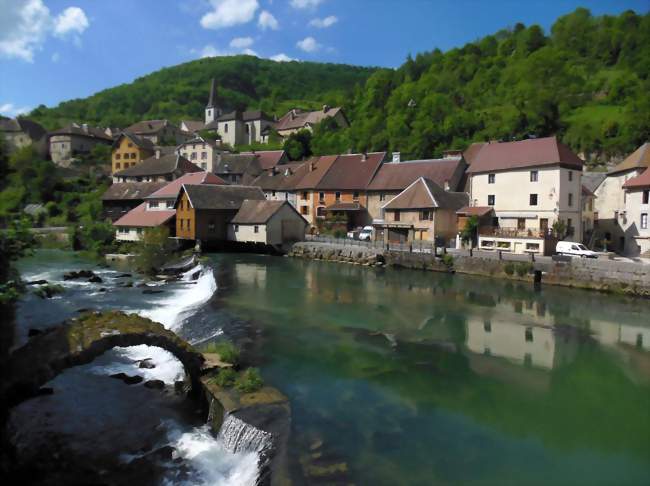 Vue de Lods depuis le Chemin des Forges - Lods (25930) - Doubs