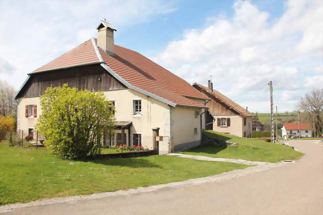 Vue du village de Rantechaux  ancienne ferme comtoise - Rantechaux (25580) - Doubs