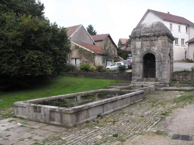Fontaine à Sainte-Marie - Sainte-Marie (25113) - Doubs