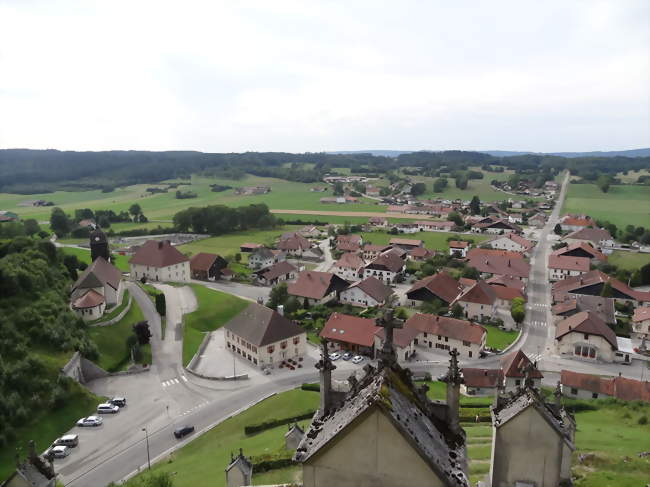 Vue générale depuis le haut du Mont-calvaire - Sombacour (25520) - Doubs