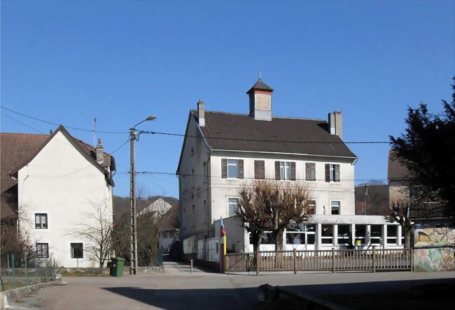 La mairie-école - Vandoncourt (25230) - Doubs
