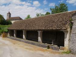 photo Une centrale photovoltaïque citoyenne sur un bâtiment exemplaire abritant une activité artisanale