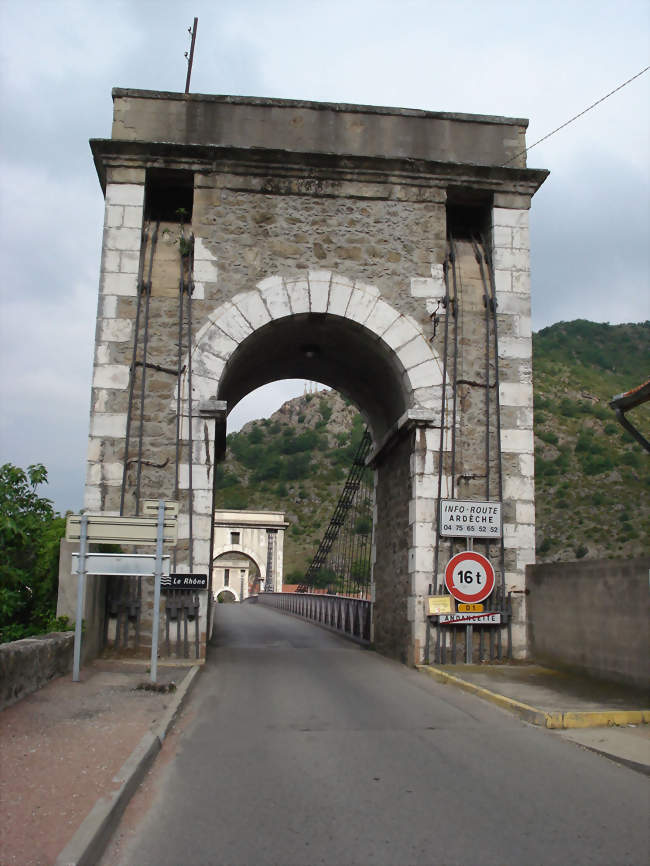 Pont suspendu Marc Seguin - Andancette (26140) - Drôme