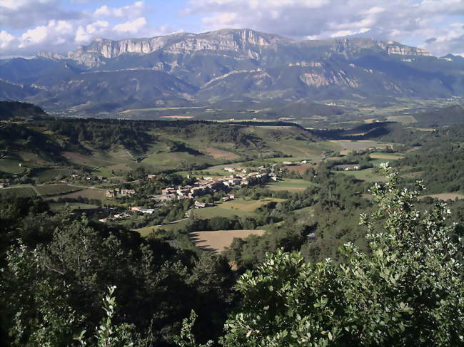 Le village, face au Glandasse - Barnave (26310) - Drôme