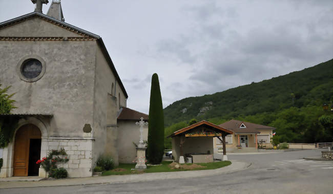 église du XIXe siècle et mairie - La Baume-d'Hostun (26730) - Drôme