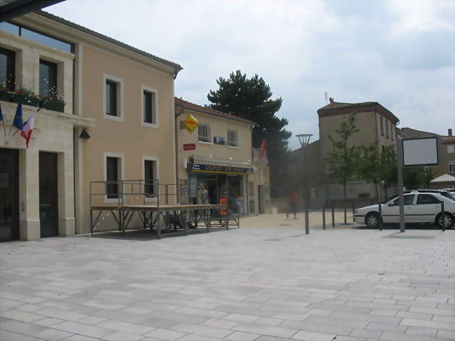 Place du village de Malisard - Malissard (26120) - Drôme