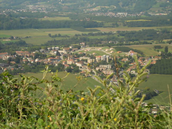 Saint-Jean-en-Royans vu depuis l'est, sur la route montant au col de la Machine - Saint-Jean-en-Royans (26190) - Drôme