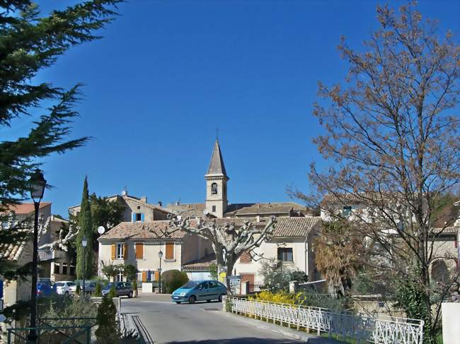 vue sur le village de Sait Pantaléon les Vignes - Saint-Pantaléon-les-Vignes (26770) - Drôme