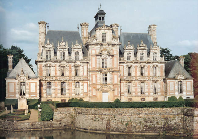 Le château de Beaumesnil - Beaumesnil (27410) - Eure