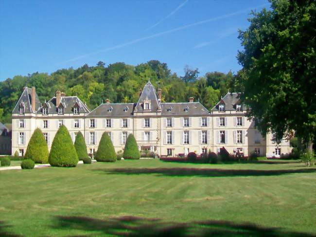 Le château d'Aveny au hameau du même nom, façade sud - Dampsmesnil (27630) - Eure