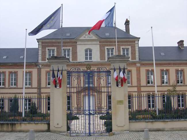 Hôtel de Ville - Damville (27240) - Eure
