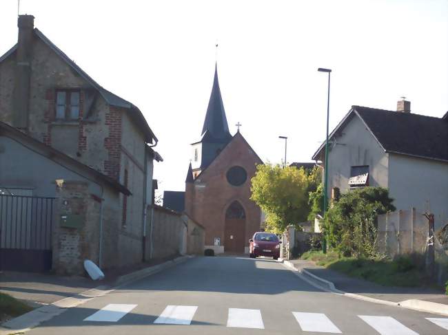 Vue de l'église de Flipou, en venant de la route de Pont-Saint-Pierre - Flipou (27380) - Eure