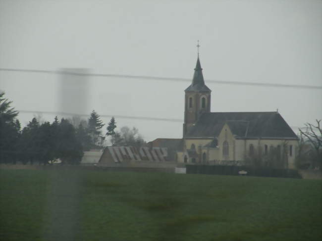 Le village vu de l'autoroute A11 - Blandainville (28120) - Eure-et-Loir