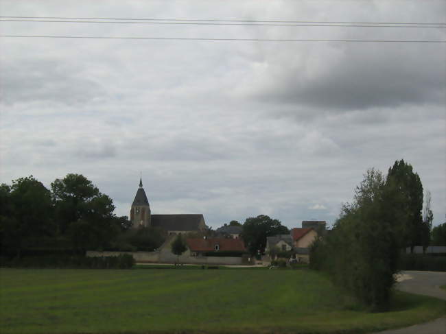 Digny vu depuis la route de Chartres - Digny (28250) - Eure-et-Loir