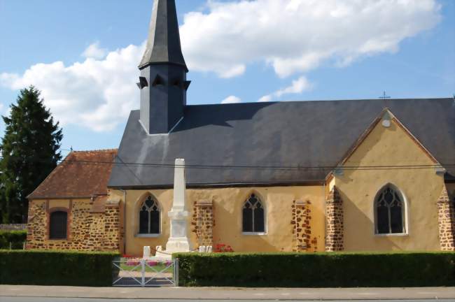 Eglise de Fontaine-Simon - Crédits: fvexler/Panoramio/CC by SA